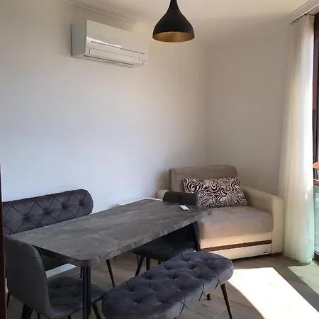 Leman Apartment